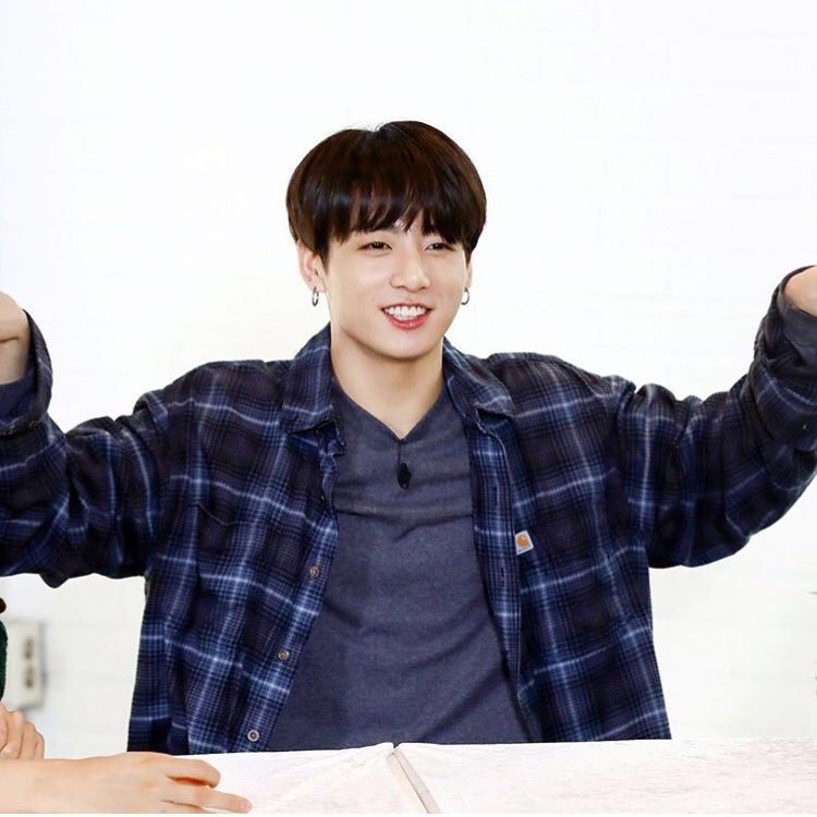 chonnn91's tweet photo. チング探し💌

●04line

●army &amp; carat

●bts >> jungkook , j-hope

●svt >> wonwoo , hoshi

●歴  bts >> 2年1ヶ月
         svt >> どどどど新規

どうぞよろしくお願います💖🙇🏻‍♀️🙇🏻‍♀️
#いいねした人全員にフォローする #RTした人全員フォローする #bts  #seventeen  #army #carat https://t.co/nT3NeJ4TY9