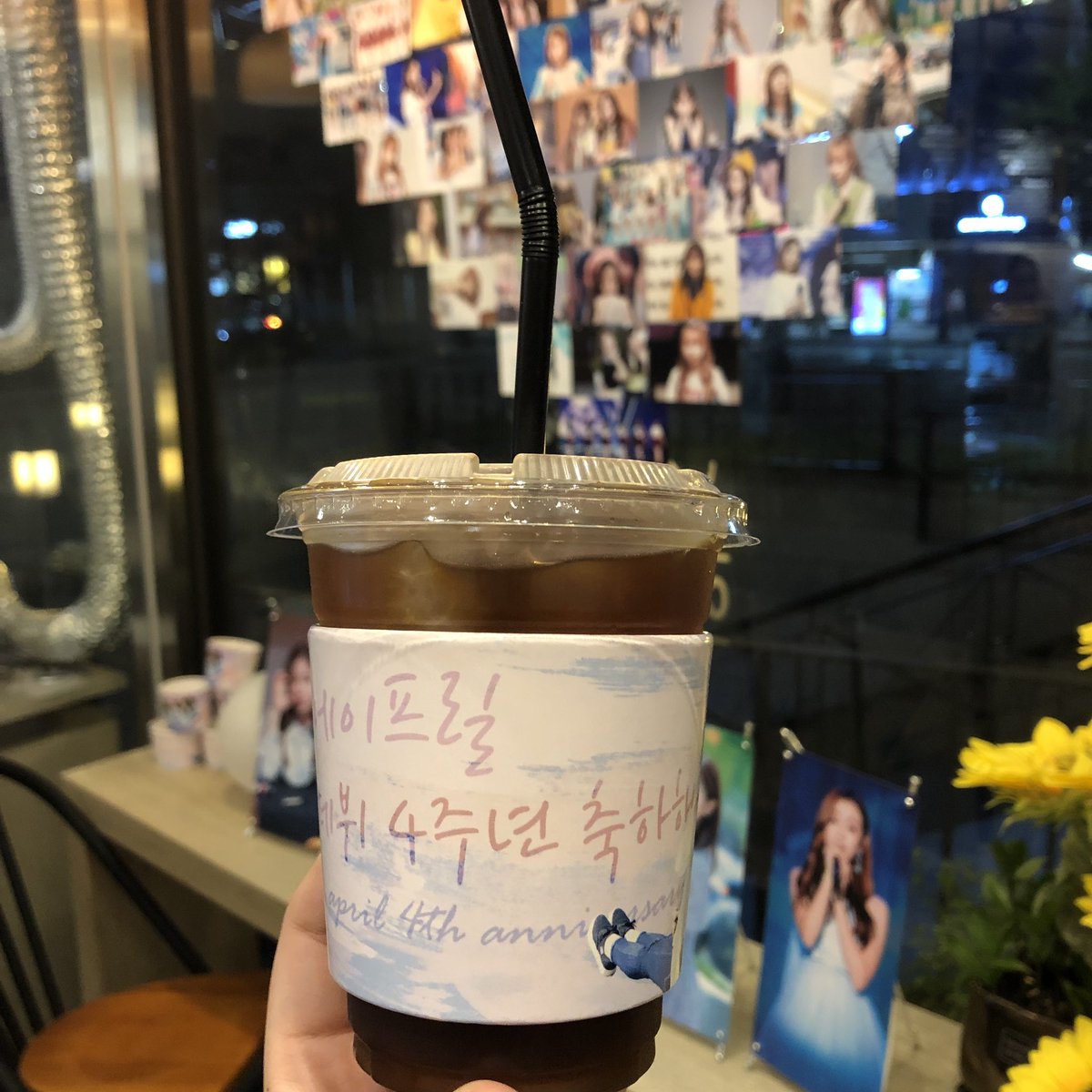 20O828's tweet photo. #FallingInAPRIL_4Years

다시 한 번 축하해요 4주년 ♥️ https://t.co/WFbAxoks4g
