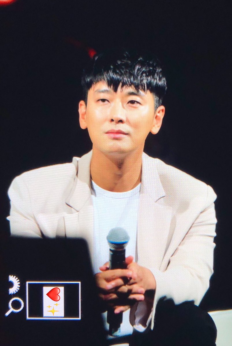 redclassic_0516's tweet photo. 190824 대만 팬미팅 프리뷰
#주지훈 #JUJIHOON https://t.co/GL91L7bt5B