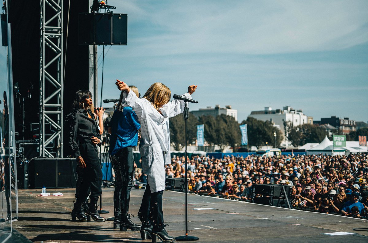 🎉🎉🎉 We've got a serious festival feels after that incredible performance from <a href="/allsaintsoffic/">All Saints</a>