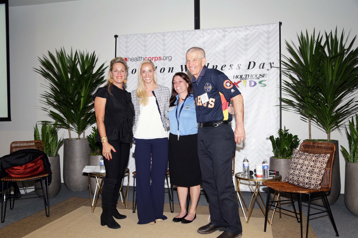 HealthCorps's tweet photo. Last year's panel, made up of Dr. Elizabeth McIngvale, Kayleigh Colombero, and Jim "Mattress Mack" McIngvale, chatted about "Community &amp; Resilience"! This year will be just as impactful!
Tickets, lineup, schedule are available for #HoustonWellnessDay
https://t.co/tuqSQC0KaL! https://t.co/ruNMzGzGJt