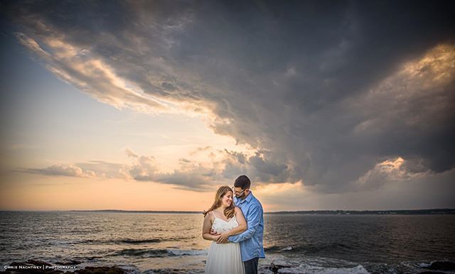 #engagementring #engaged💍 #engaged #engagementphotos #engagementsession #bridetobe #bridetobe2019 #riweddingphotographer #riweddingphotographers #rhodeislandweddingphotographer #nikon #d750 #naturallight #chrisnachtweyphotography ift.tt/2HodKRw