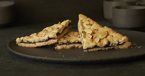 Duff Goldman's Vegan &amp; Gluten-Free Fruit &amp; Almond Shortbread Bars
chefduff.com/recipes/fruita…
#celebratingfood #greatchefsandbakers #duffgoldmanrecipes