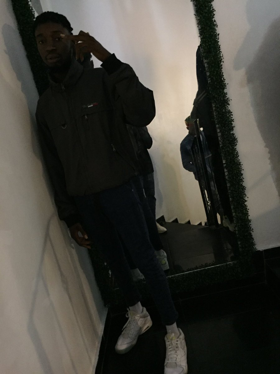 TrizzyLaflame's tweet photo. Iโm Trizzylaflame and Iโm THE YOUNG TRAP STAR #TYTS https://t.co/ALlt0Lk8jP
