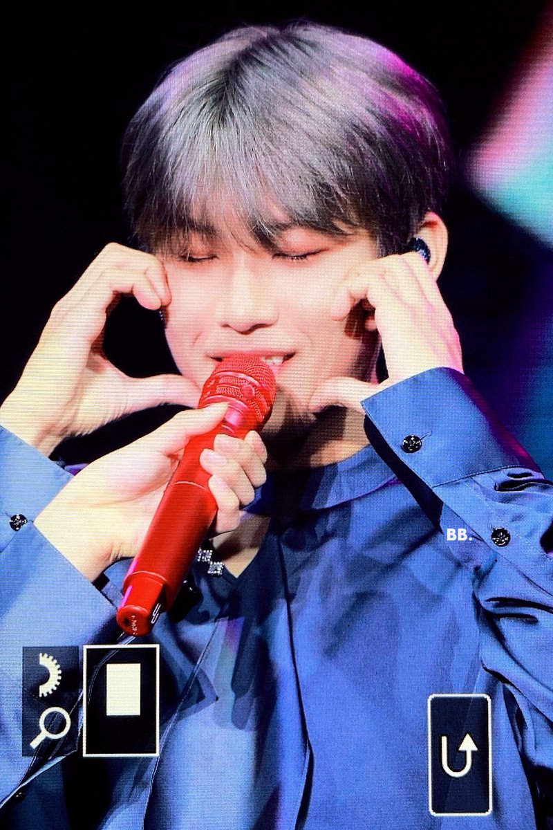 Babybird_lo's tweet photo. 190824 울 애 교 대 장 🥰

 #박우진 #parkwoojin #AB6IX https://t.co/Ofy51ESaJX