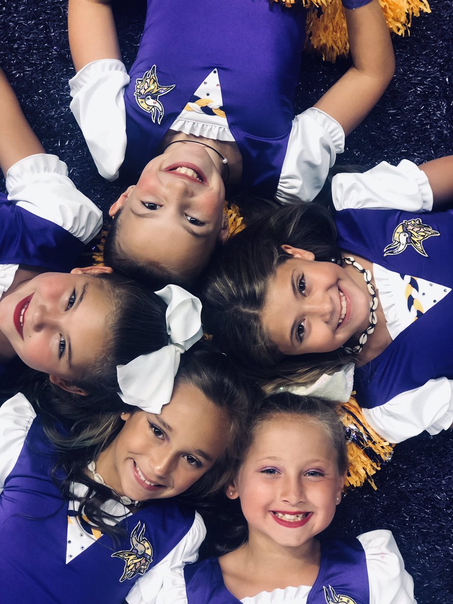 Kristy_Larson's tweet image. 💜Skol! 💛 Vikings Junior Cheer! @mvcheerleaders #MVCheer @sldjohnson @uscfan94