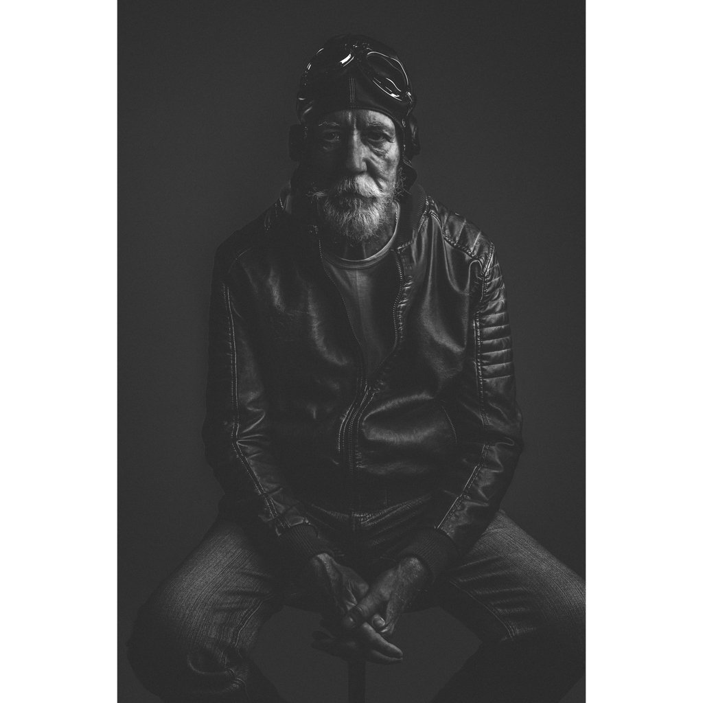 ajean122's tweet image. Portrait - Phi
.
Madrid, 2019
#portrait #dramaticportrait #bwportrait