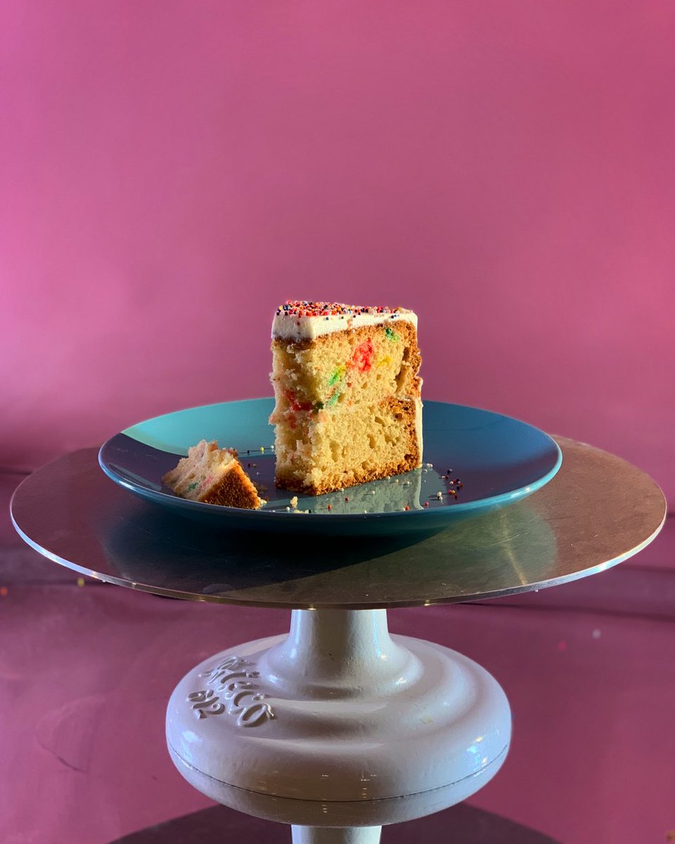 Duff Goldman's Confetti Cake
chefduff.com/recipes/confet…
#celebratingfood #greatchefsandbakers #duffgoldmanrecipes