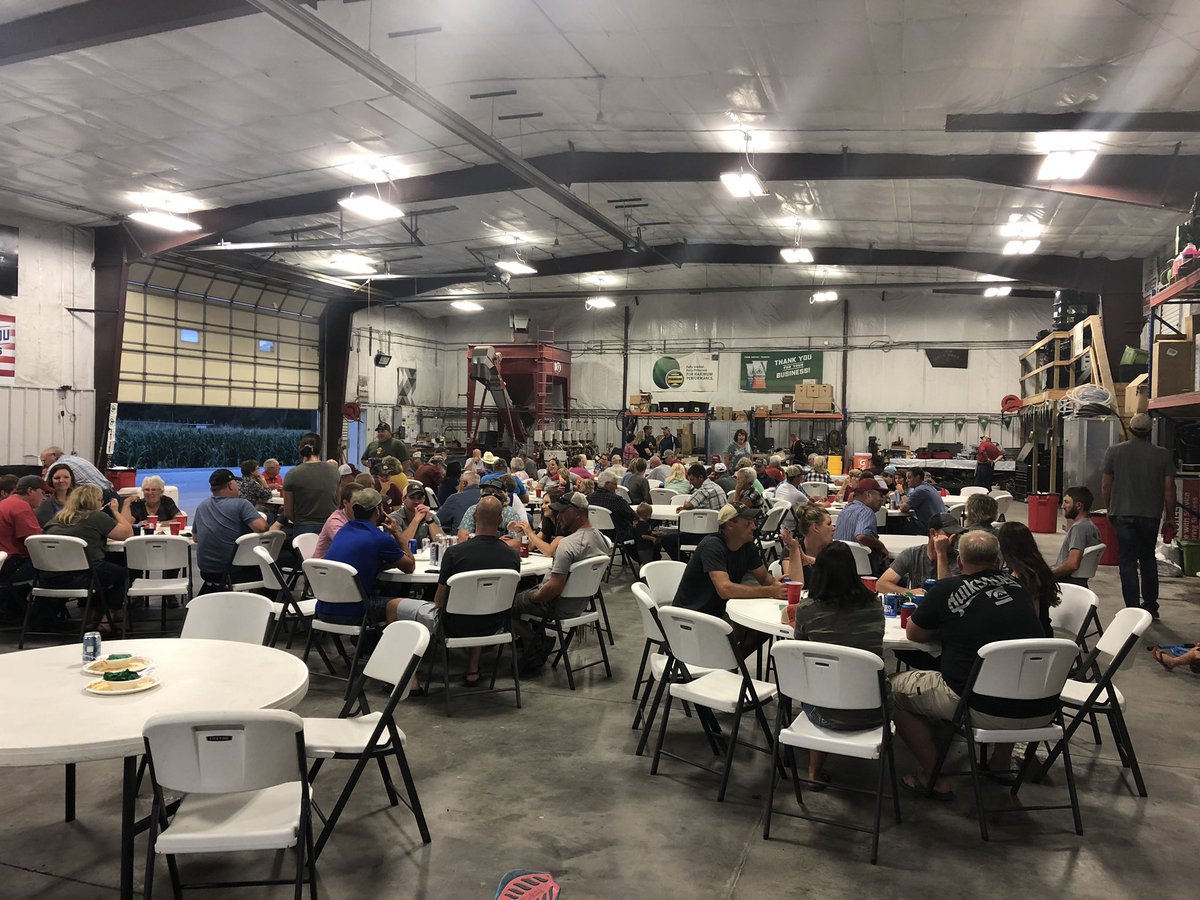 WarrenCoulter's tweet photo. @PeteDixon74 Dixon Ag Service hosting a great appreciation for his customers last night. https://t.co/NB6cnCyihb