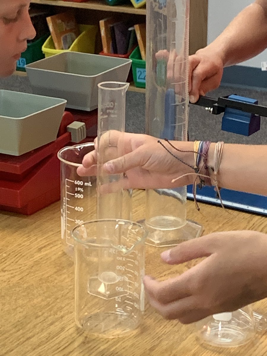 87rhs's tweet photo. Previewing science tools and learning how to handle them properly @ingiasaxton #BrockIntermediate https://t.co/eyhQqMdhRs