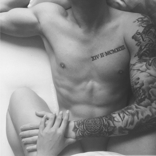 Models & Muses (@modelerotica) on Twitter photo 