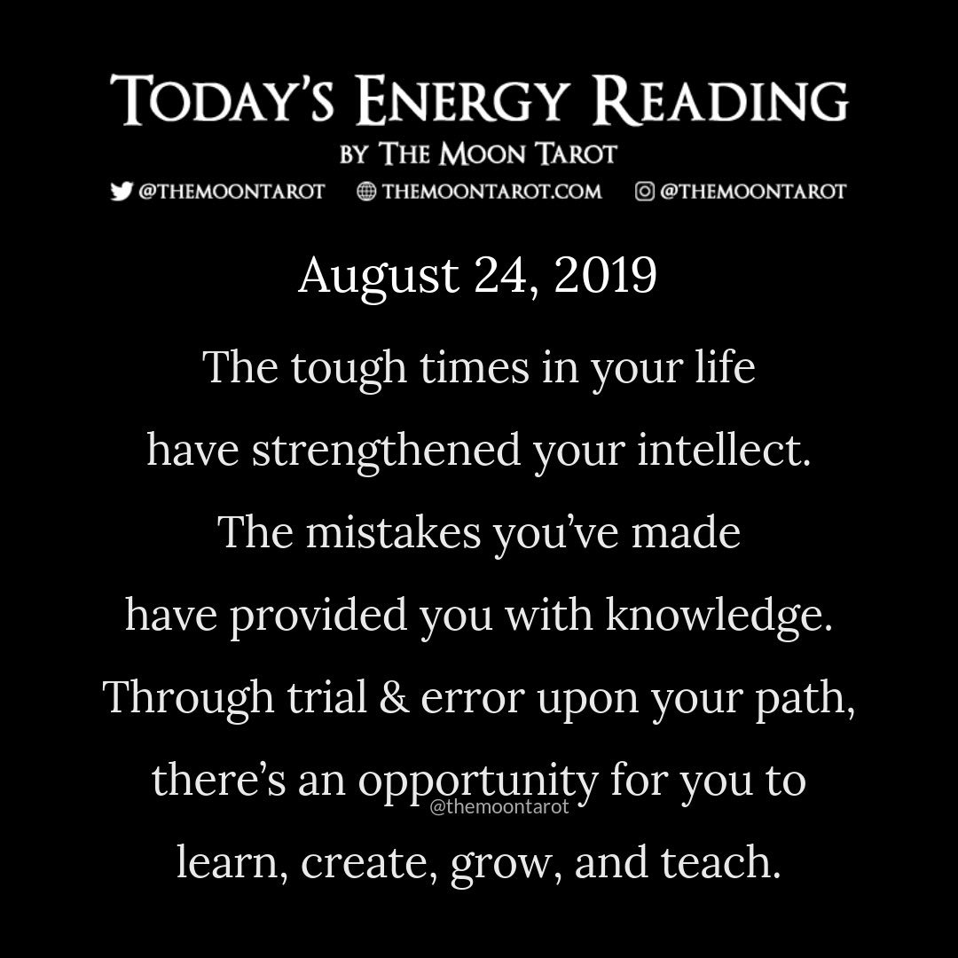 themoontarot_ tweet picture
