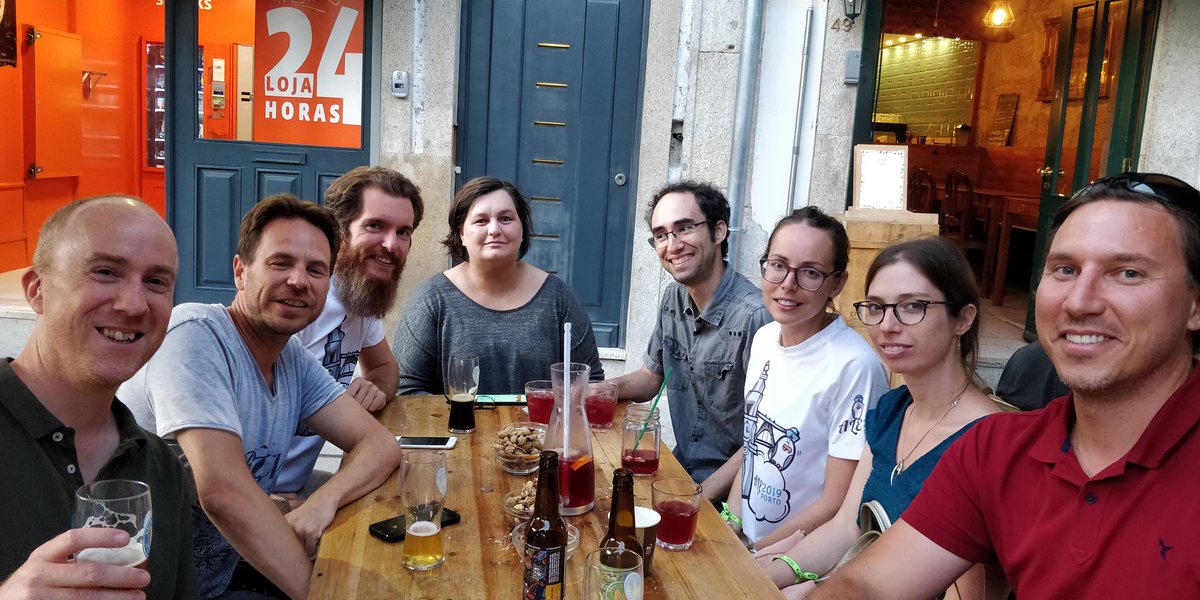 Maxime_Guyaux's tweet photo. #ALE19 I'm arrived in Paris, eating alone at the airport.. I already miss my dinners with strangers-became-friends in Porto! Some souvenirs with @agabrillagues @jcimetiere @sylviataylor @DrPeterBeck @ercappa @timob @GaelMareau @dcuesta Halina, Daniel, Aline, Karin, Manue.. ! https://t.co/hUhyDMXY4g