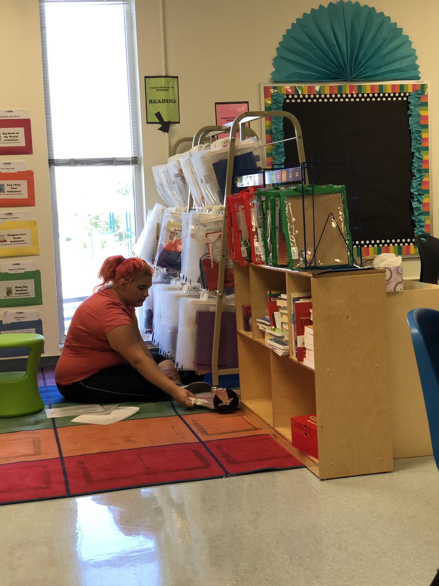 brandy_p23's tweet image. Help with BOOKS! 📚TX Title I PreK &amp;amp; Parent Educator at a school with over 500 kids. I provide resources, support&amp;amp;access to families. I’m passionate about learning &amp;amp; my community. Love #Reading! Excited for #PreKSTEM! #TeacherTwitter #clearthelists amzn.to/2KGGq9A