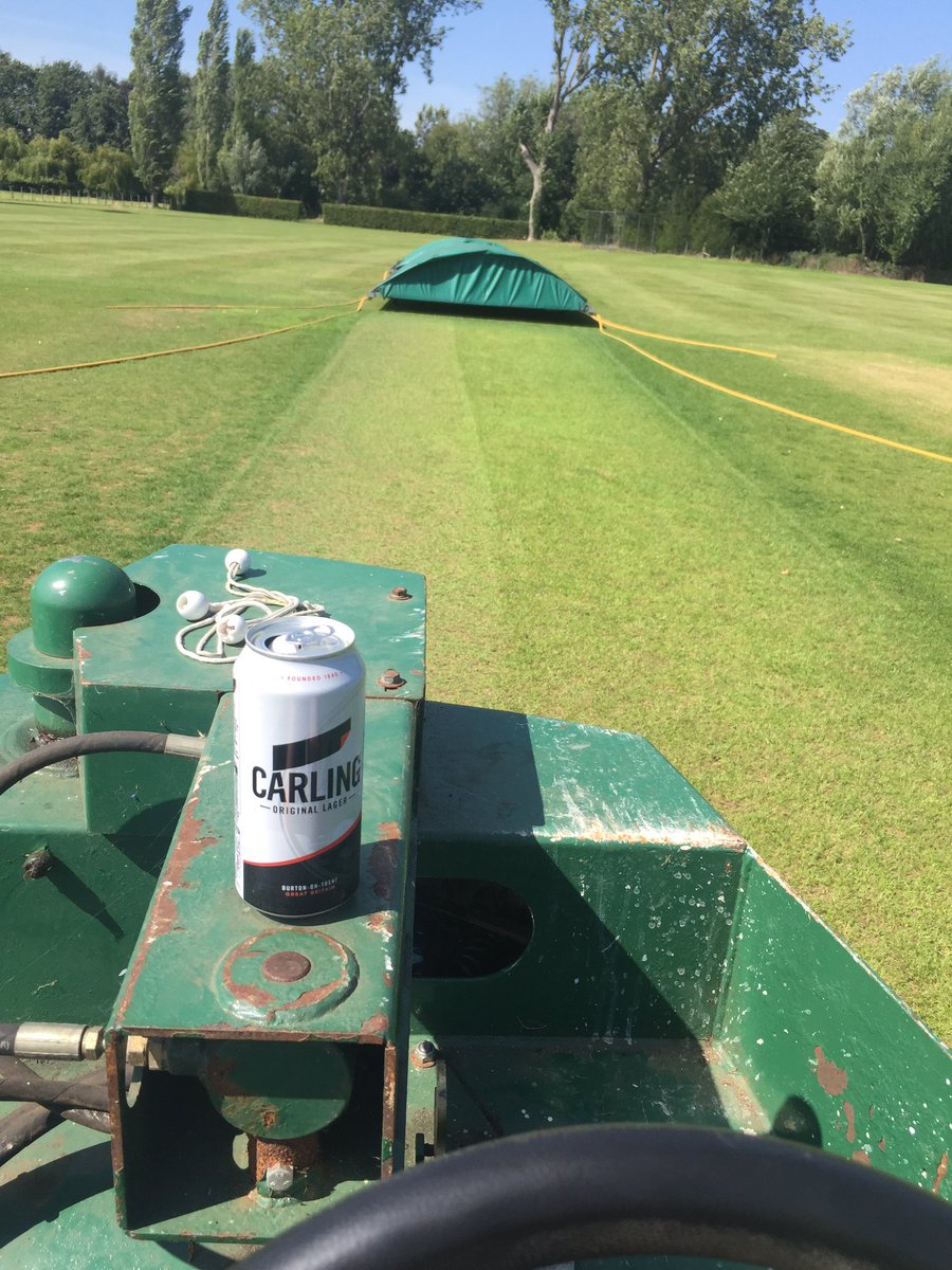 Last strip coming up nice at myton !! Few hours here - bowls bar 🍻💰then up to see the lads bat hopefully chase for the win !! Win or lose tho 🍻 #someonesgottadoit #digin @WCCSCC