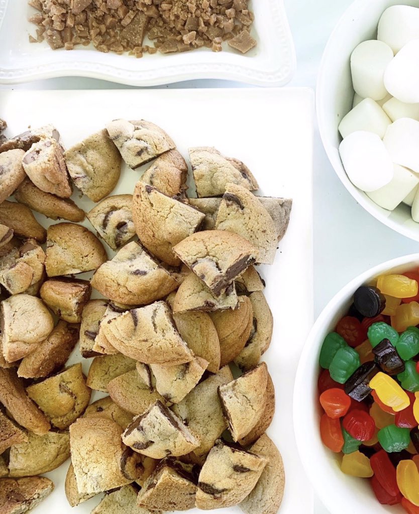 Did you stop by @Walkerschocolat during #LakesideALaCarte 2019? This was their FIRST year joining us! We hope to see you next year #SampleSipSavour #BurlON