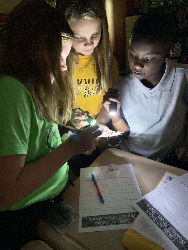 angela_white13's tweet photo. After learning about inferencing and text evidence for two weeks, we decide it was time to put our brains to the test to solve some mysteries!! #ExpectExcellence #whateverittakesforEVERYkid #tweecher @StarkvilleSD https://t.co/ftI6vIW6zr