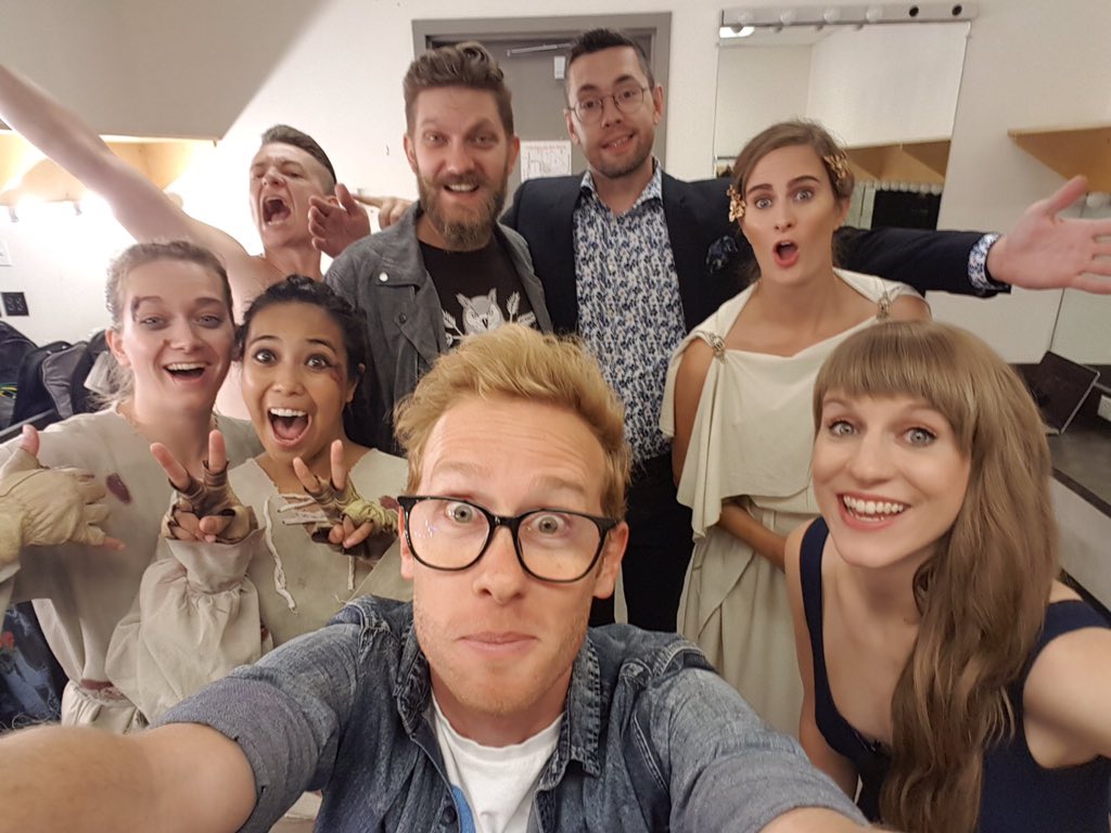 We got to guest again for the Late Nigth Cabaret! Backstage with some incredible artists. Thank you again to Beth Dart for the opportunity to be a part of a killer night. 

<a href="/LNC_YEG/">Late Night Cabaret</a> <a href="/edmontonfringe/">Edmonton Fringe</a> #playthings #stagecombat #womenwithswords #greekgods 
📸 by <a href="/WeepingSpoon/">Weeping Spoon Productions</a>