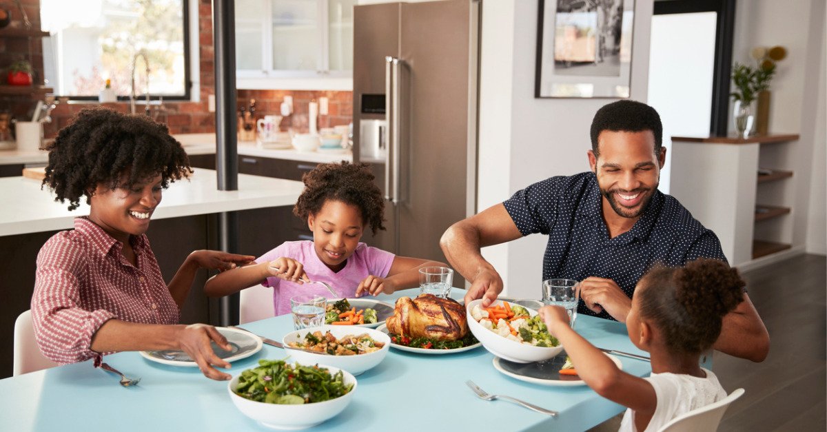 KelMarie14's tweet photo. Benefits of Eating Dinner As a Family https://t.co/PQOgFqTT1a https://t.co/ErvxdrYQr8