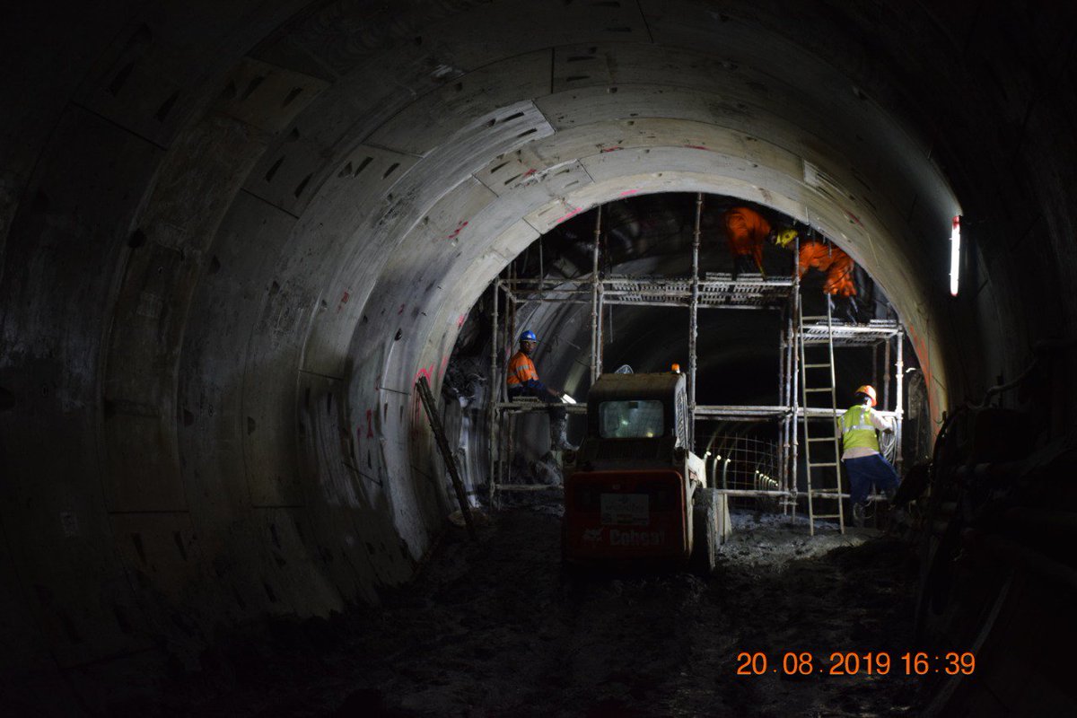AshwiniBhide's tweet photo. #NATM work in progress in #Package6 i e the airport package of @MumbaiMetro3 #MumbaiUnderground @CMOMaharashtra https://t.co/NO92n4yaIb