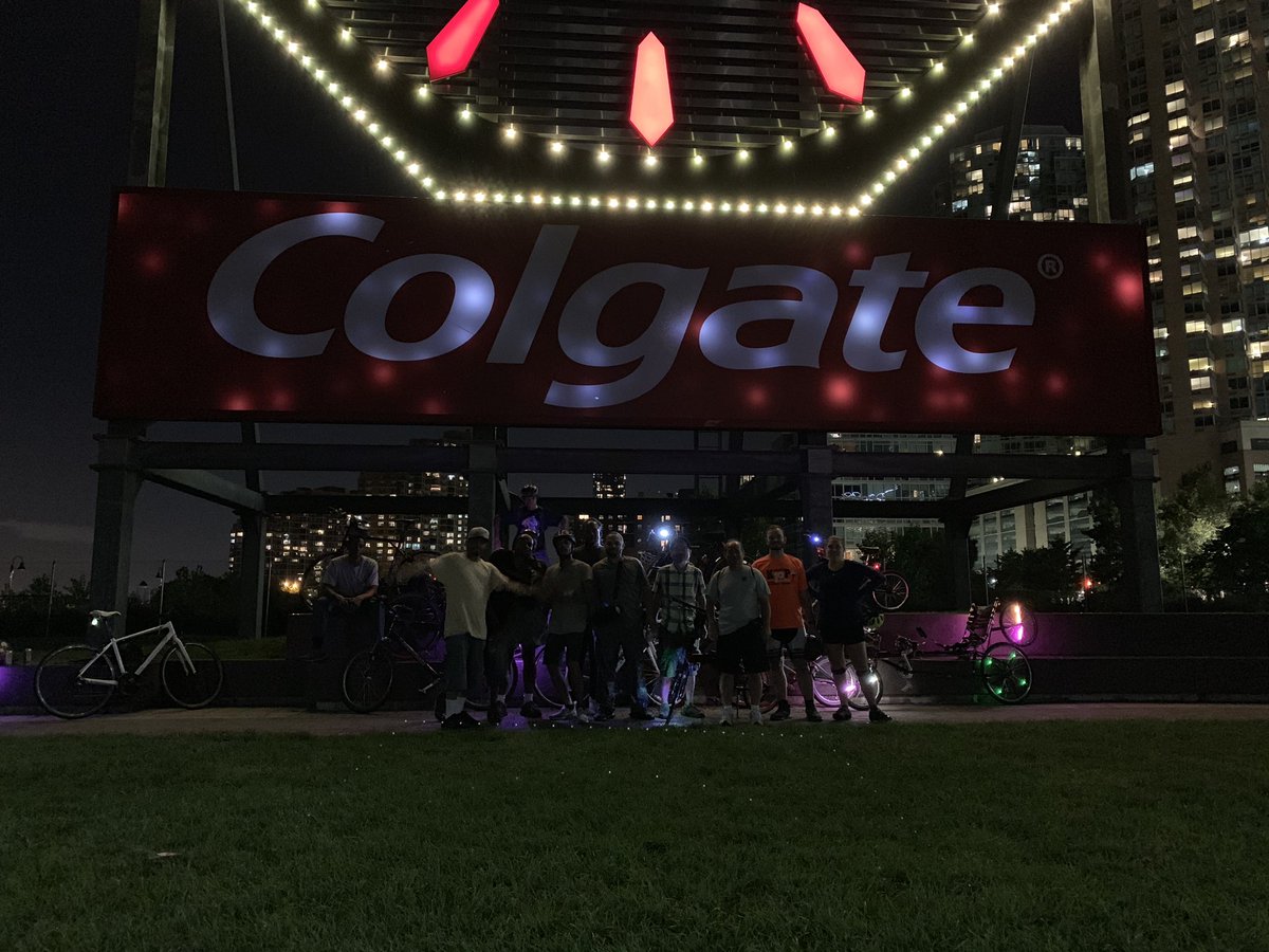 DNCsBazaar's tweet photo. Had an awesome time yesterday! We rode to the Historic Colgate Clock in Jersey City, NJ. #HobokenBicyclingMeetup #Hoboken #ColgateClock #JerseyCity #NewJersey #NightRide #BikeRide #BikeLife https://t.co/MIjMC8IDxQ