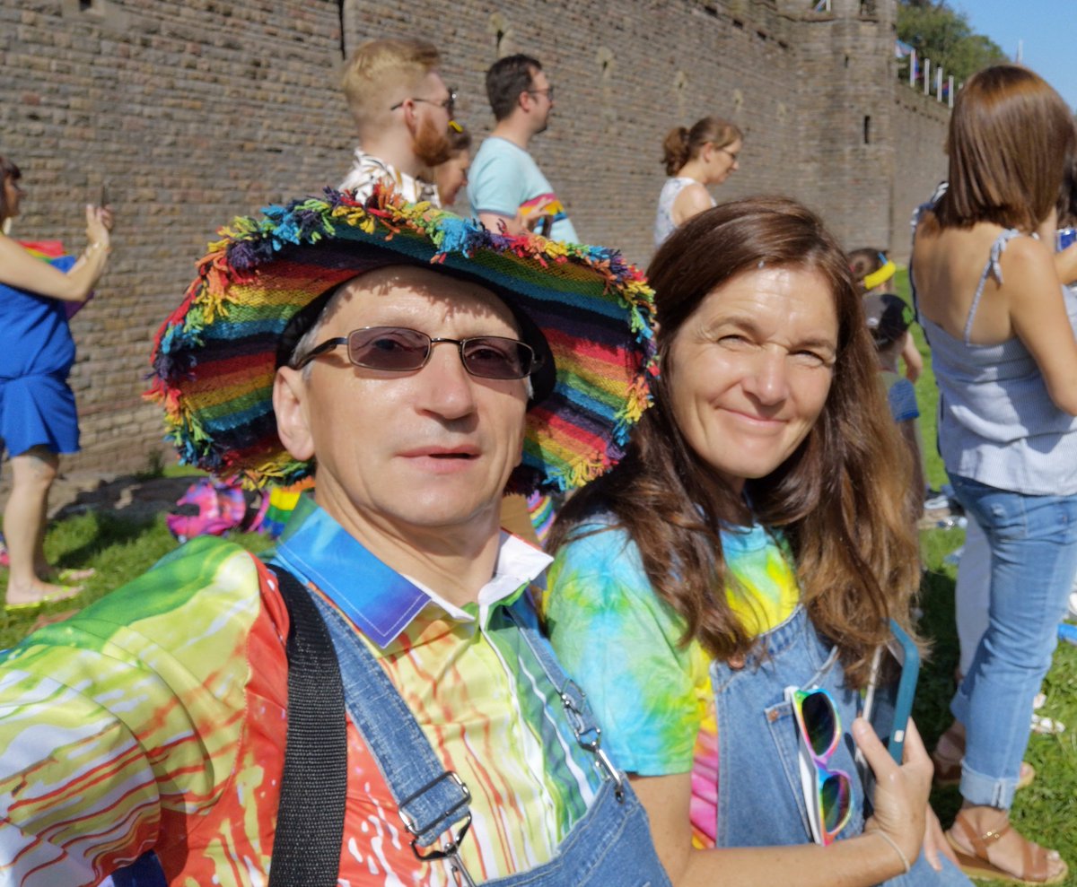 JonesJonesnig's tweet photo. Having a great time at Cardiff Pride with bestie @drjanenicholls looking like an entry for a Waltons lookalike competition (ref will be lost on any millennials)

#PrideCymru
#StillProud https://t.co/9L2aBUyA7f