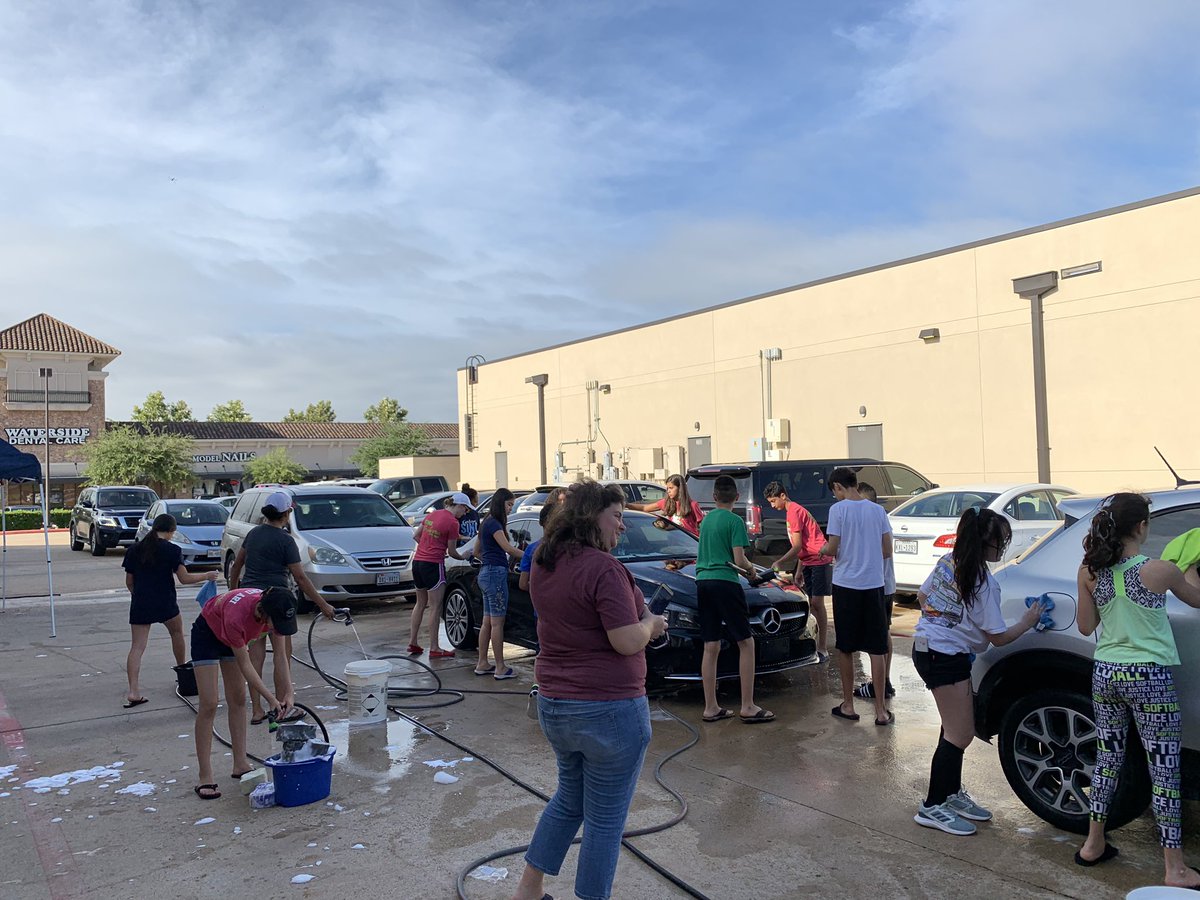 gms_orchestra's tweet photo. Come out and get your car washed before the line builds up too much!! 🚗🧽 https://t.co/a6VLWx2ONM