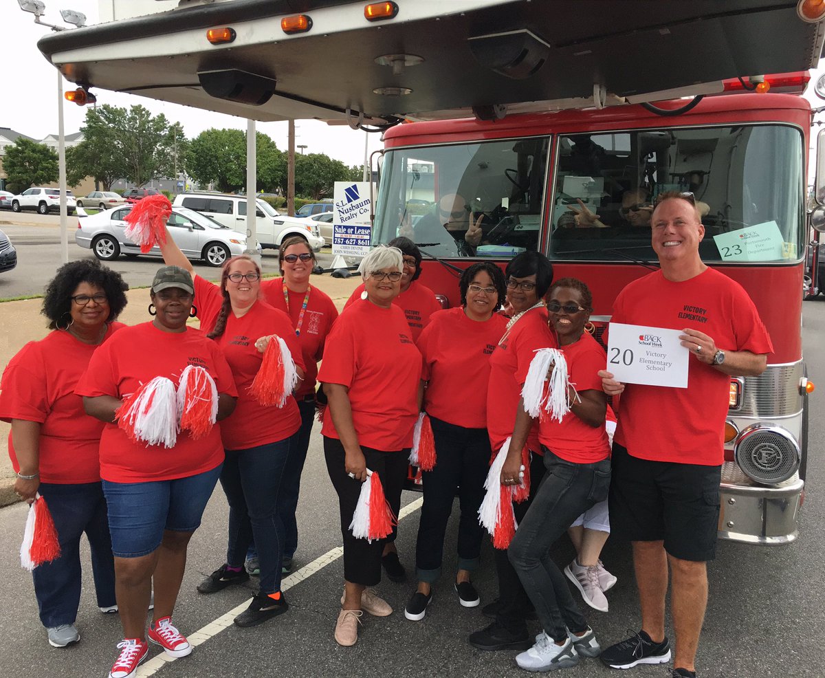 VictoryElemPPS's tweet photo. Falcons are flying for @PortsVASchools Back to School Parade. #ALLstudents #Everyday #VESSOAR https://t.co/kxx9ZlsHrc