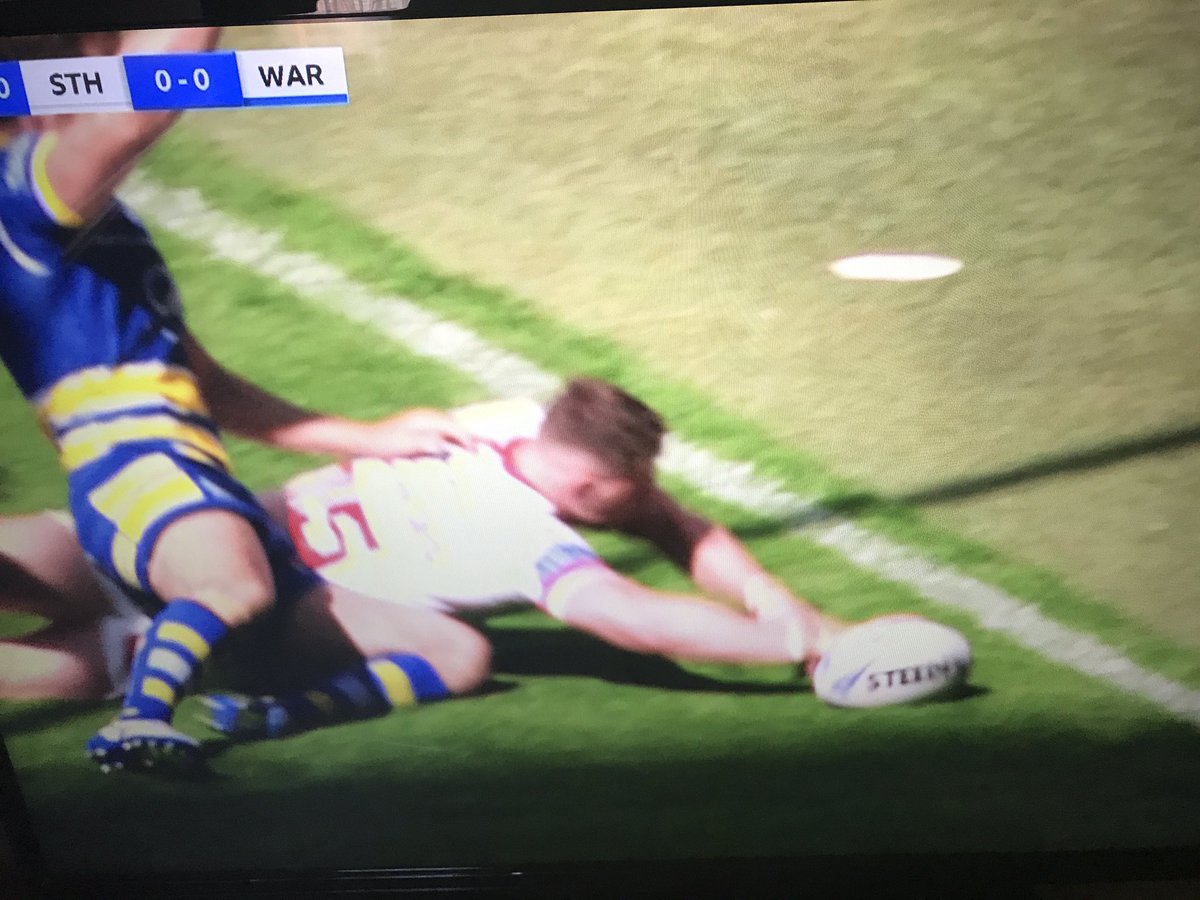 parkern1996's tweet photo. Shocking decision from the officials π‘ #STHWAR #saintsatwembley https://t.co/Kb552Zh5ZJ