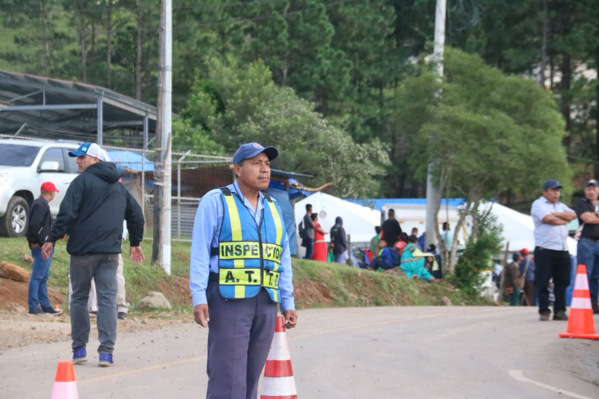 Trabajamos en coordinaciones de seguridad en puntos estratégicos de acceso junto a la <a href="/ATTTPanama/">Autoridad del Tránsito</a> y <a href="/Sinaproc_Panama/">SINAPROC PANAMA</a> #LlanoTugrí #ElSPIContigo  #TrabajamosPorPanamá.