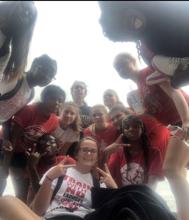LadyCC_BBALL's tweet photo. Cannot tell you how proud I am of this crew! Asking that they put in extra work to get in shape and this is the response I am getting. Proud Coach this is going to be a great season! 
“Come go with Me” 
#GRIND https://t.co/0D4GxNoNWf