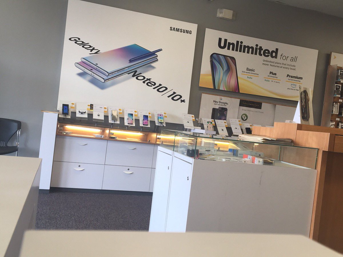 NorfolkAdcomm's tweet photo. Come get all the quality you can’t get anywhere else!!! Come see us at Sprint Little Creek Rd and let’s give you a quote!!! 

#sprint #adcomm #lovenews #galaxy #phones #unlimited #note10 #note10plus https://t.co/eFRUDvBTbB