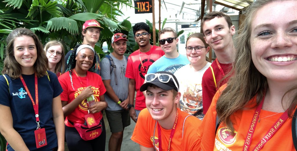 missT2018's tweet photo. Checking out the greenhouses around campus #DIS2019 https://t.co/XGipKGKhg4