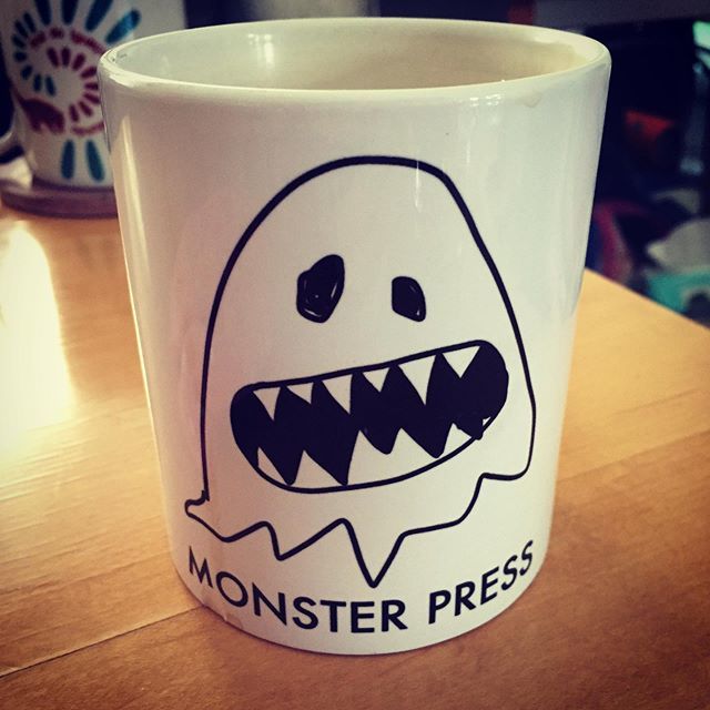 RoanParrish's tweet photo. spotted in the wild (ok, my momβs house π), the monster press mug!
.
.
#monsterpress #mug #roanparrish https://t.co/bgFT2yUuz9
