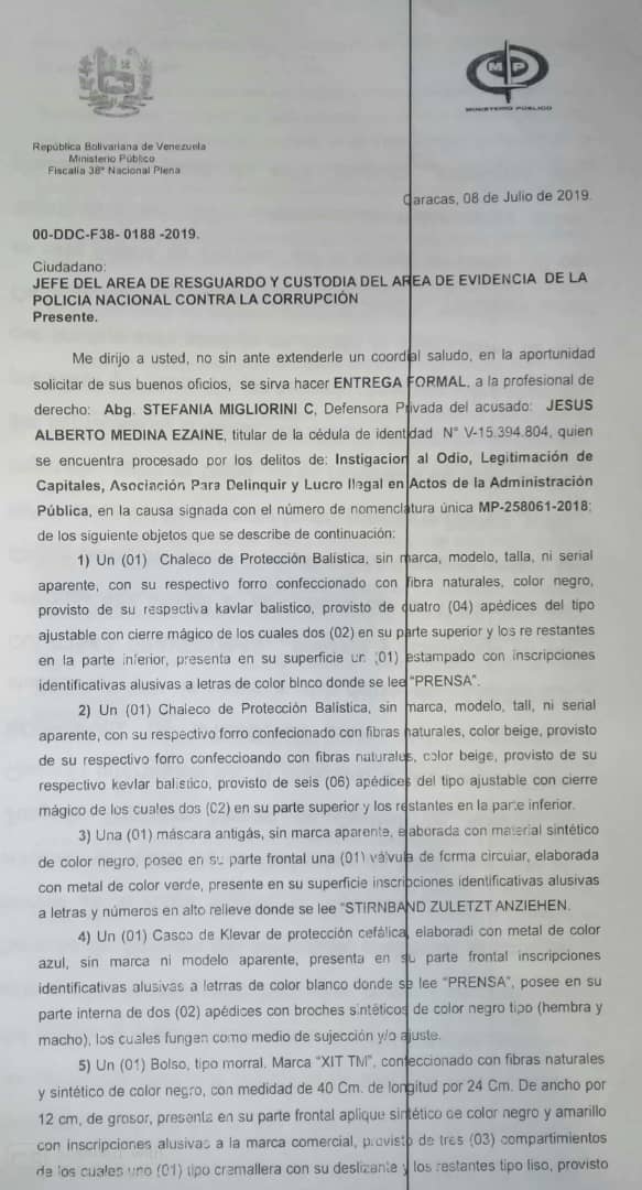 jesusmedinae's tweet photo. ¡Atención! Fiscalía del Ministerio Público, ordena al SEBIN div. Policía Nacional Contra la Corrupción, devolver todos los objetos incautados y en cadena de custodia al reportero gráfico Jesús Medina Ezaine, los mismo se negaron, según un funcionario "se los robaron de la sede" https://t.co/2QbY25B39h