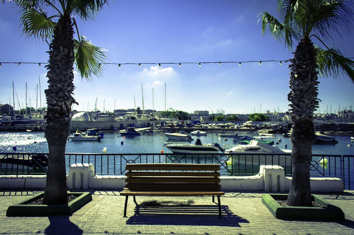 GeniDesign's tweet photo. Best seat in the house 😎☀️😍 #malta #photo #photographer #SaturdayVibes https://t.co/dTM1Bz7YgW