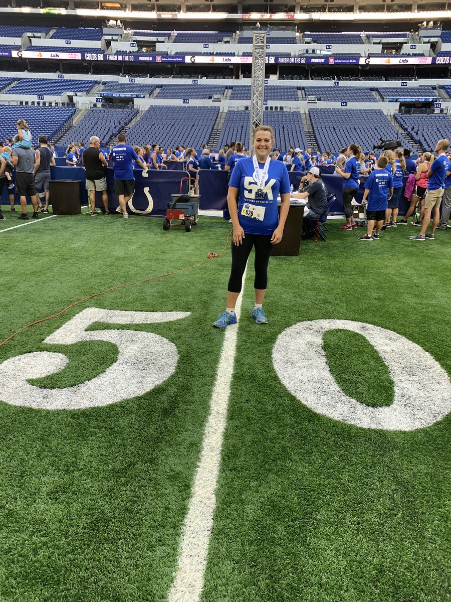Sarahbeth8898's tweet photo. #Colts5k with @madisonodaniel https://t.co/CummeCB1jc