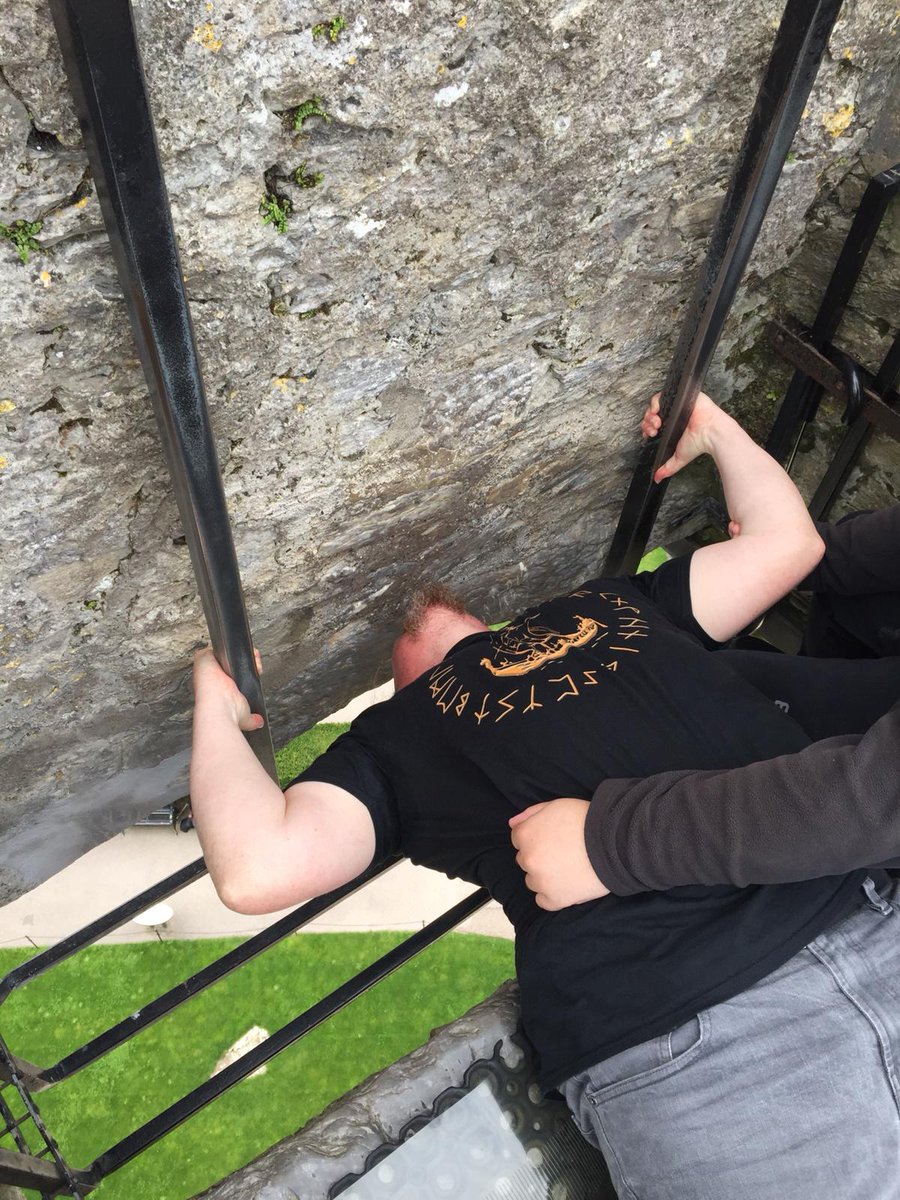 MusicmanBrian's tweet photo. Might have accidentally kissed the Blarney Stone this morning. Expect enhanced eloquence forthwith. https://t.co/oyIKXlI0u0
