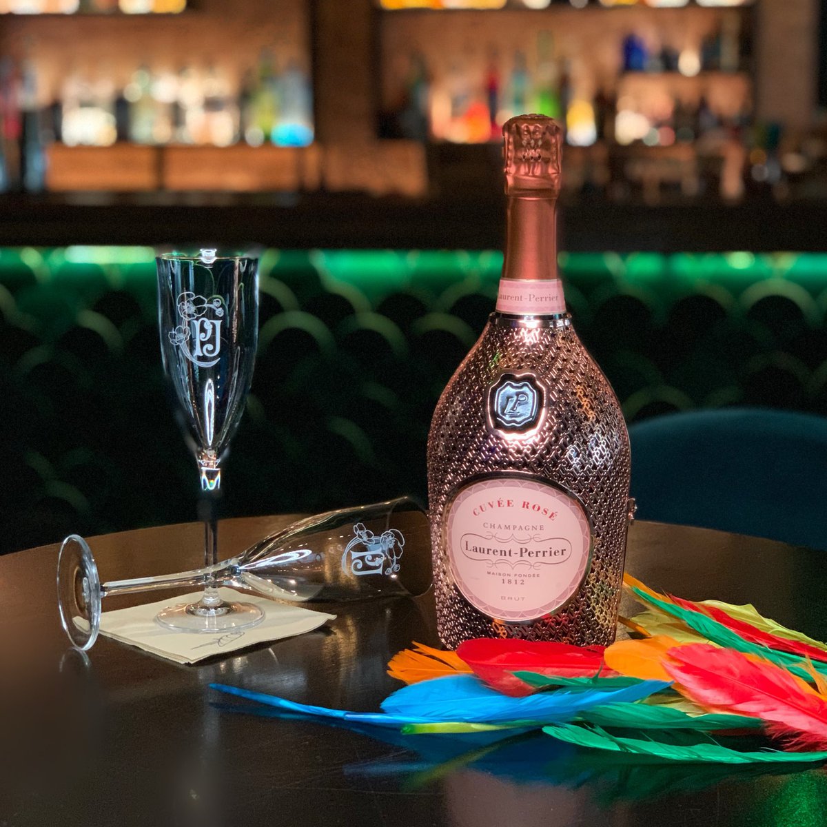 Carnival ready with @ChampagneLPUK &amp; <a href="/perrierjouet/">Maison Perrier-Jouët</a> this weekend! Celebrate in style at #TheParrotLDN