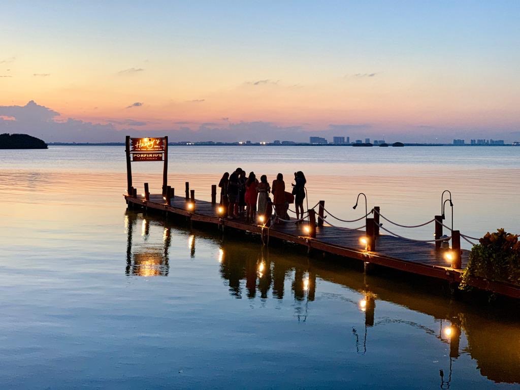 GlobalDMCs's tweet photo. Muchas gracias a @Porfirios_Rest for their warm hospitality and delicious dinner! We hope everyone enjoyed the meal and after party at H Roof.
And if you haven’t checked out Club GDP, stop by this afternoon for some fun in the sun! #GDPConnection https://t.co/qDKxaBfaol