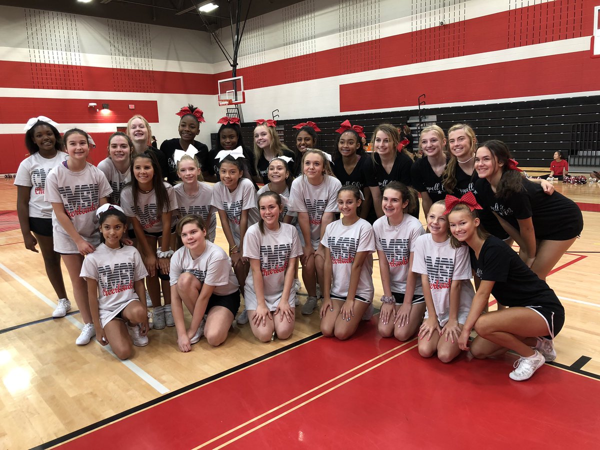 Having a blast at cheer camp this morning! Thanks <a href="/CheerCoppell/">Coppell Cheer</a> for putting this together! 🐾