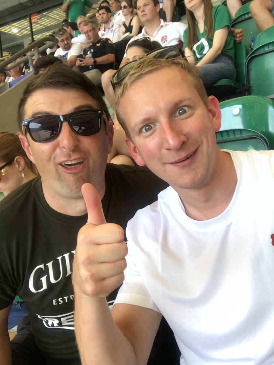 Avolennon's tweet photo. @IrishRugby 🏴󠁧󠁢󠁥󠁮󠁧󠁿🇮🇪@EnglandRugby #CarryThemHome https://t.co/oXjuz0xPVP