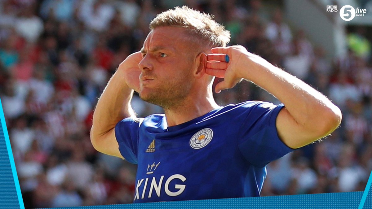 5liveSport's tweet photo. Jamie Vardy:

#SWFC fan 🔵⚪
Scores at Bramall Lane 🔴⚪
In front of the Kop. 😬

His celebration? 👇

📲⚽️ https://t.co/0kUniX6SeW
#SHELEI https://t.co/fz7hUO5lFc