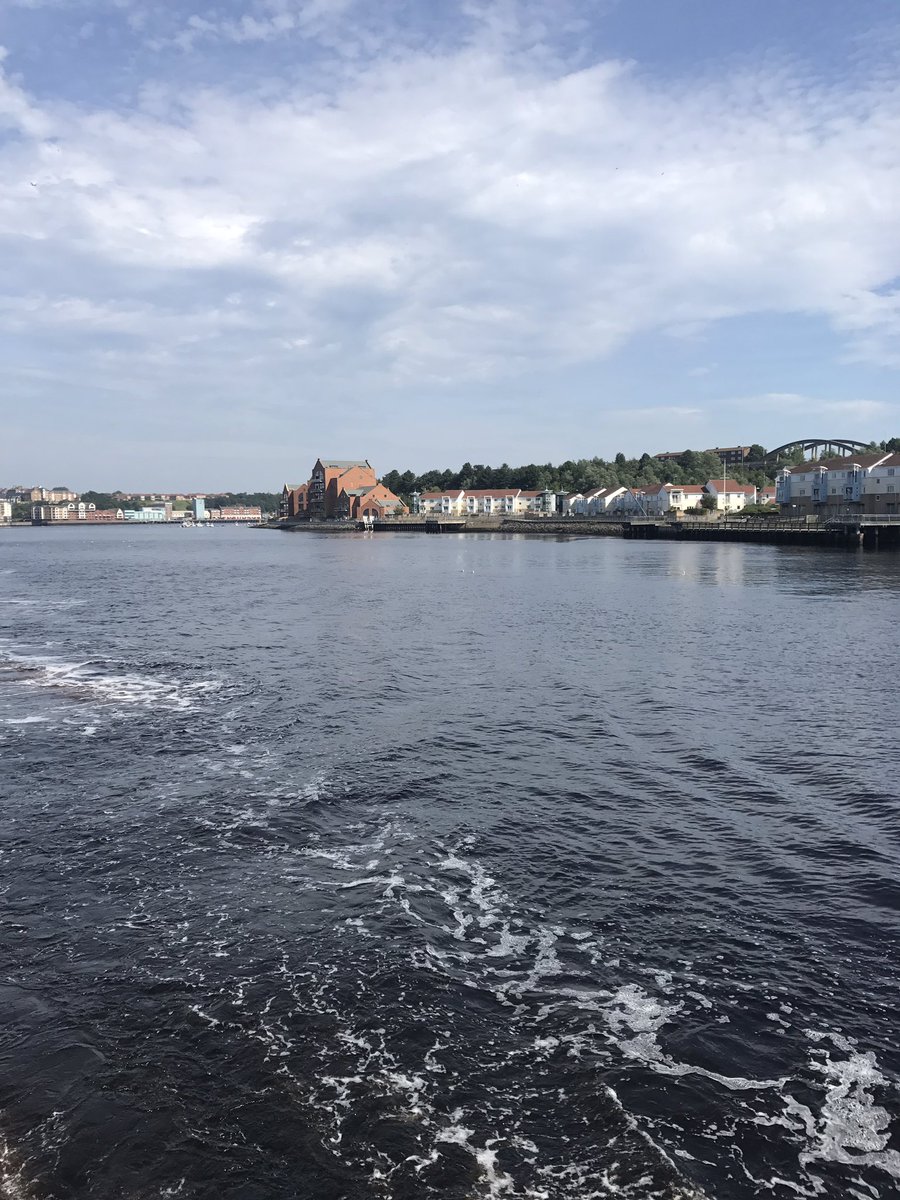 ceri_bentham's tweet photo. Crossing the Tyne festival!😄☀️🎸🎷🎤 https://t.co/1B9tnyYgIL