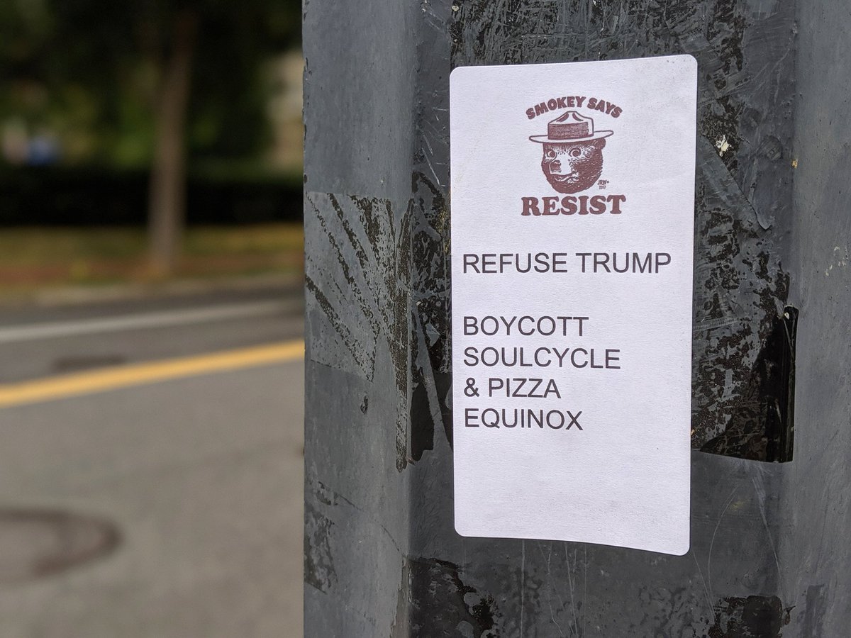 Patrick_Irelan's tweet photo. "Smokey says resist" #nohate #resist #Trump #boycott #impeach #impeach45 #protest #streetphotography #streetart #DC #WashingtonDC #theresistance #streetartdc #districtofcolumbia #resistance #art #artivism #politicalart #signsofresistance #politics #dcsignsofresistance #potus https://t.co/Kdyv0WQG7o