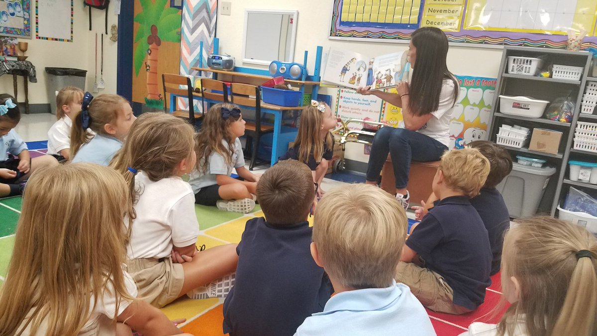 christateacher's tweet photo. #growing #loveoneanother @christateacher a visitor came to teach us about SMA &amp; it taught us about appropriate ways to help! Zac's Play Day @saints_jc https://t.co/RkYiPu10hO