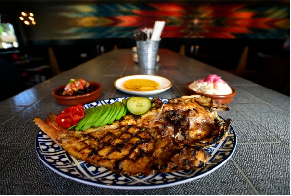 Looking for a 4-star restaurant for dinner tonight? This reviewer claims #LafayetteCO's own  Teocalli Cocina 's Mexican fare stands out as perhaps the best he's ever had the pleasure of reviewing! dailycamera.com/2019/08/22/rev…