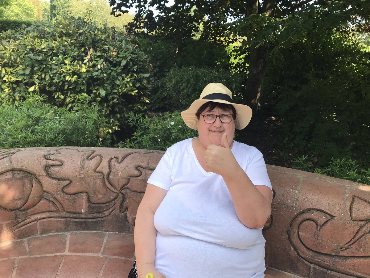 TheComfyChair2's tweet photo. Day out with Mum.. a lovely day at Rufford Abbey. Turned into her own personal photo shoot. So much fun.. what a glorious day. #happysaturday #funwithmum #ruffordabbey https://t.co/vKcA9PCruU