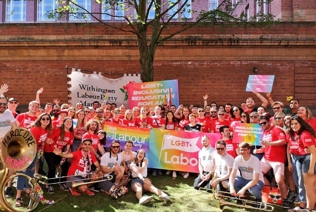 HardcoreHorns's tweet photo. We loved being a part of @LGBTLabourNW @LGBTLabour @UKLabour @AngelaRayner Labour’s 🌹 🏳️‍🌈 Manchester Pride Block ❤️ #LoveIsLove 🎺 🎷 🥁 #TransRightsAreHumanRights #InclusiveEducationForAll https://t.co/6JR5YFdb1t