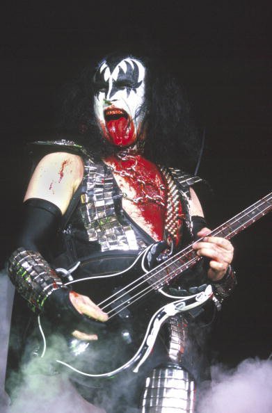 Happy birthday GENE SIMMONS!! 